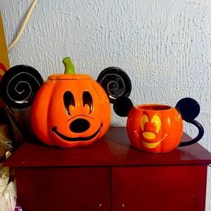 Disney Halloween Mickey Mouse Ceramic Pumpkin Canister